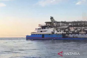TNI AL pastikan seluruh penumpang KM Barcelona telah dievakuiasi