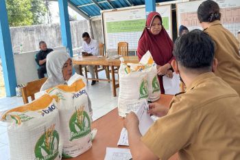 Bulog Sulteng salurkan bantuan pangan untuk 2.920 KPM di Kabupaten Sigi
