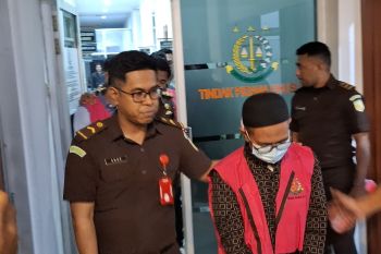Kejati NTT menahan tiga tersangka dugaan korupsi proyek sekolah
