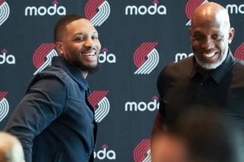 Lillard jadi GM tim bola basket kampus