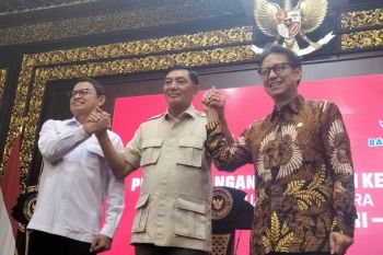 Menhan Sjafrie Sjamsoeddin bekerja sama dengan Menkes bangun rumah sakit