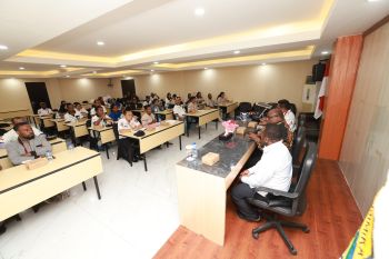 Pemprov Papua Tengah dorong peternak ayam broiler meningkatkan produksi