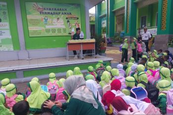 Madrasah di Jembrana mengajarkan toleransi melalui wayang