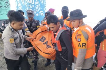 Tim SAR Polda Kaltara Temukan Korban Terakhir Insiden Kapal Terbalik di Perairan Sebatik