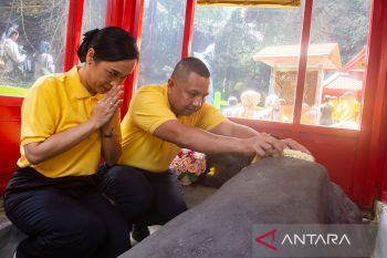 Kunjungan delegasi Thailand ke situs Curug Dago