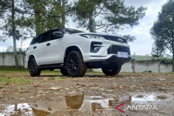 New Fortuner 2.8 GR Sport 4x4, nyaman di dalam maupun luar kota