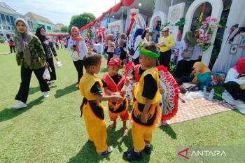 Bupati Demak: Bekali anak literasi digital guna  hindari konten negatif