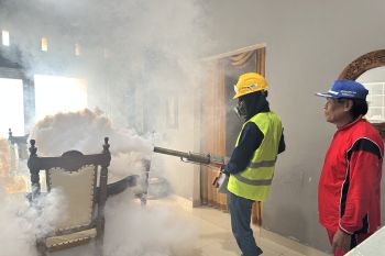 CPM dan Puskesmas Talise lakukan fogging di Kelurahan Tondo untuk cegah DBD