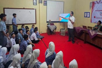 Bawaslu Batang  ajak pelajar terlibat  pengawasan partisipatif PDPB