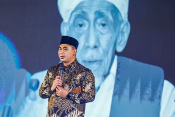 Mbah Moen dianugerahi penghargaan Adiluhung, Taj Yasin sebut sosok nomor satukan Indonesia