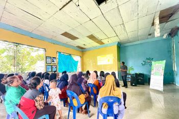 PT Pegadaian Gelar Literasi Keuangan tentang Produk Gadai di Desa Binusan