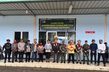 Korem 172/PWY mengajak generasi muda Tolikara terus belajar dan berkarya