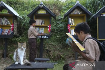 Perpustakaan berkonsep alam terbuka di Pandeglang