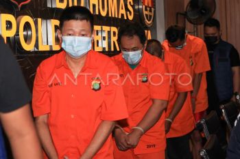 Kasus manipulasi data pribadi melalui penjualan kartu SIM