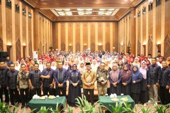 Pemkot Bukittinggi tingkatkan mutu SDM masyarakat melalui sektor pendidikan