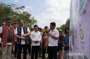 Wamen Kehutanan resmikan Sanctuary Rusa dan taklukkan puncak Tambora