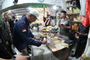 Pemkot Makassar berlakukan QRIS pada layanan BUMD