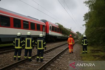 Kereta tergelincir di Jerman, sejumlah orang tewas dan luka-luka