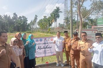 SKK Migas PetroChina Launching Sekolah Lansia Tangguh Matahari di Tanjab Timur