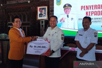 Kudus salurkan  bantuan dana bagi 10 partai politik