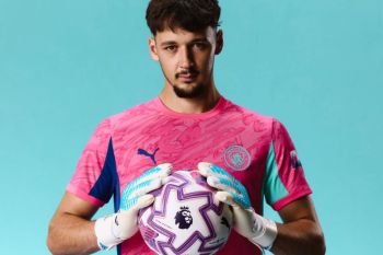 Manchester City mengumumkan kembalinya James Trafford dari Burnley