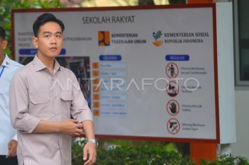 Wapres meninjau sekolah rakyat di Padang
