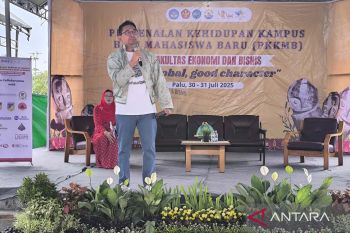 BI Sulteng edukasi mahasiswa baru FEB Untad tentang ekonomi digital