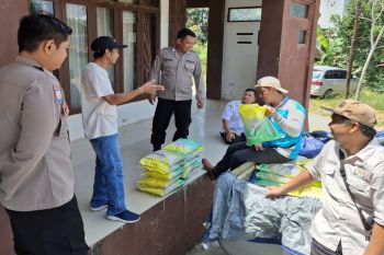 Pemkab Gumas dan Bulog hadirkan GPM beras SPHP di Tumbang Miri