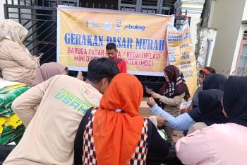 Perumda Pasar Makassar gelar pasar murah untuk tekan inflasi