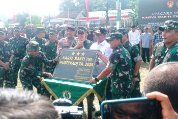 Pusterad TNI AD tuntaskan karya bakti di Sajira Lebak
