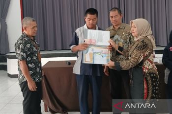 Kemensos  berikan bantuan modal usaha bagi disabilitas