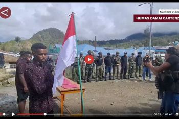 Empat anggota KKB Puncak ikrar setia kembali ke NKRI - VIDEO