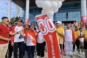 Pemprov bagi 80 ribu bendera merah putih kepada warga Papua