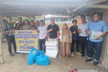 Kelompok Nelayan Dayung Maju Segati, terima bantuan alat tangkap ikan
