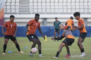 Pelatih Borneo FC genjot kerja sama tim jelang Super League