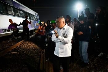Menhub pantau evakuasi dan pemulihan KA Argo Bromo Anggrek yang anjlok di Subang