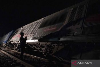 KAI kerahkan  13 bus angkut penumpang dari Stasiun Tegal