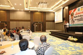 Pj Gubernur pastikan warga di Supiori sukseskan PSU Pilgub Papua