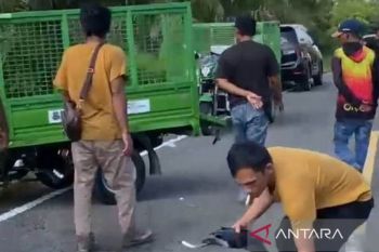 Tenaga kontrak DLHK Kapuas tewas kecelakaan saat antar kendaraan tosa
