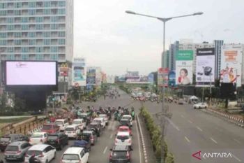 DPRD Kota Bekasi soroti marak reklame tak berizin