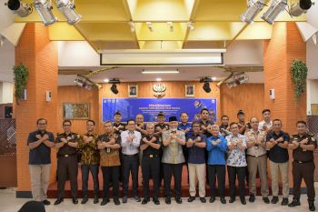 PT Semen Padang dan Bea Cukai Musnahkan Barang Ilegal Senilai Rp22 Miliar