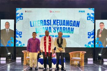 Bersama OJK PNM stimulasi Nasabah Mekaar terkait keuangan dan usaha Syariah