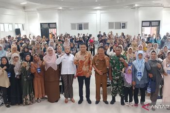 Legislator RI Ade Rezki ajak warga bangun SDM dini melalui MBG