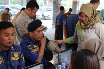 Personel BPBD Kota Tangerang jalani pemeriksaan kesehatan fisik