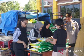 Bulog Riau-Kepri gelontorkan 44 ribu ton beras SPHP,kendalikan harga