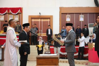 DPRD Babel paripurna pelantikan PAW Agung Setiawan