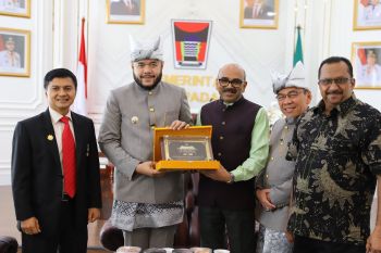 Wako Fadly Amran  terima Konsul Jenderal India, bahas peluang kerja sama strategis