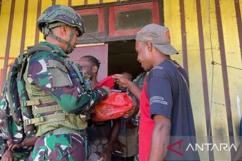 Satgas Yonif 521/DY perkokoh nilai persatuan warga pedalaman Yalimo Papeg