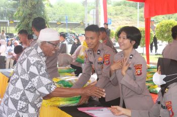 Sebanyak 20 ton beras terjual pada Gerakan Pangan Murah