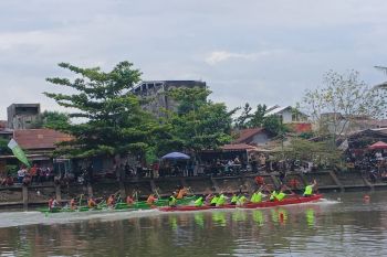 Sekilas mengenal "Selaju Sampan" perlombaan warga Kota Padang